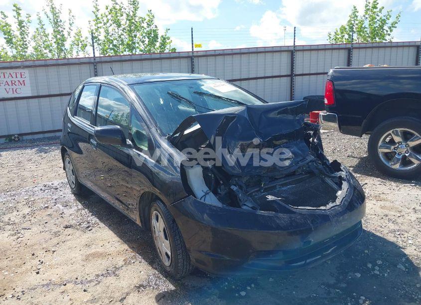 2013 Honda Fit (VIN JHMGE8H30DC018885) main photo