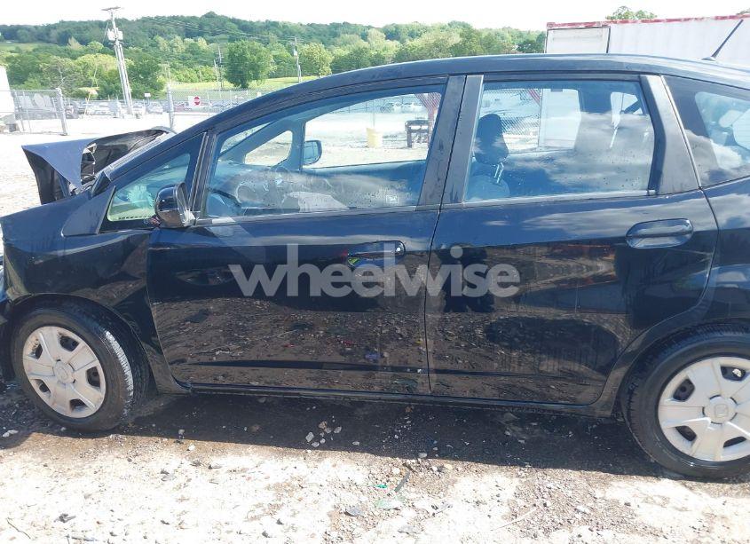 Photo 15 of 2013 Honda Fit (VIN JHMGE8H30DC018885)