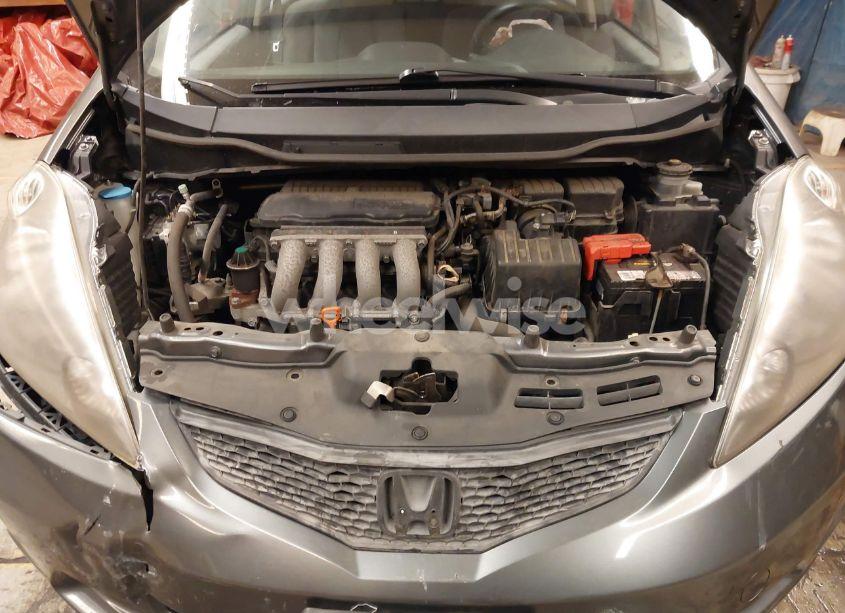 Photo 10 of 2013 Honda Fit (VIN JHMGE8H30DC027988)