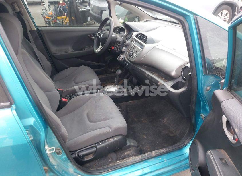 Photo 5 of 2013 Honda Fit (VIN JHMGE8H30DC063387)