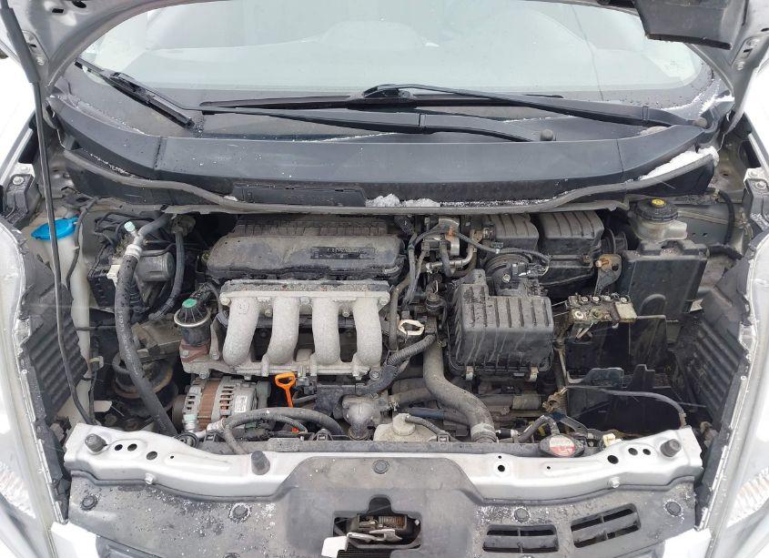 Photo 10 of 2013 Honda Fit (VIN JHMGE8H30DC070940)