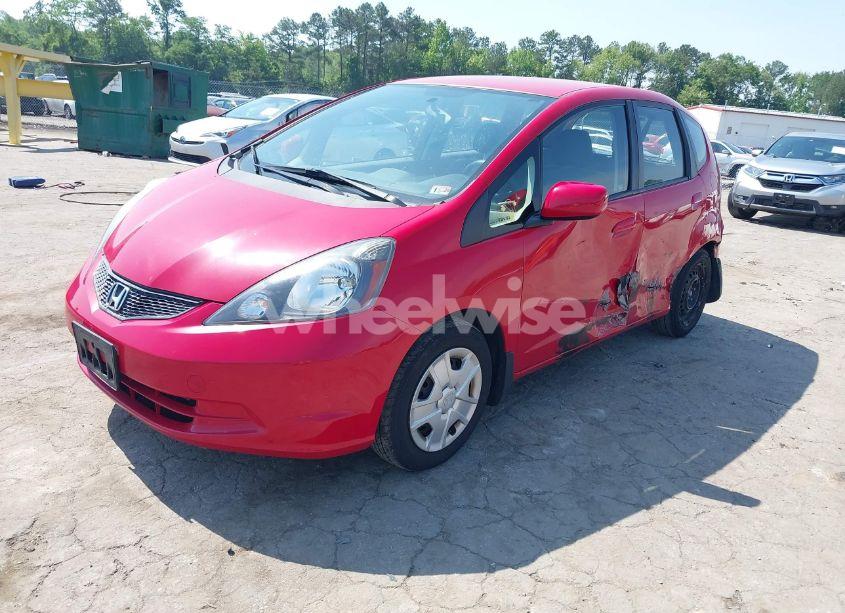 Photo 2 of 2013 Honda Fit (VIN JHMGE8H30DC072896)