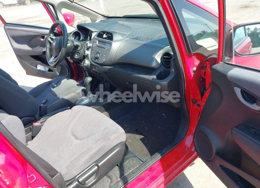 Photo 5 of 2013 Honda Fit (VIN JHMGE8H30DC072896)