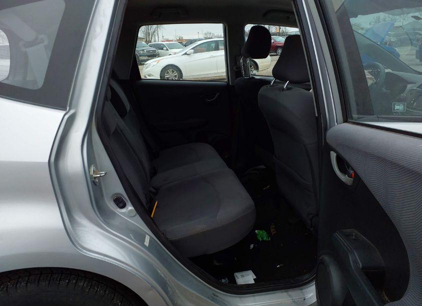 Photo 8 of 2011 Honda Fit (VIN JHMGE8H31BS005713)