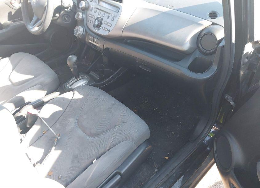 Photo 5 of 2011 Honda Fit (VIN JHMGE8H31BS008465)