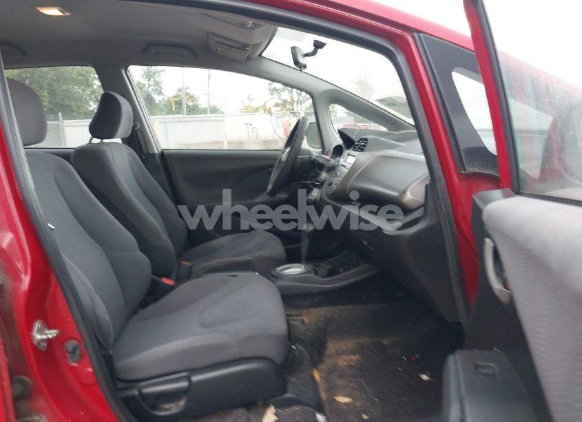 Photo 5 of 2011 Honda Fit (VIN JHMGE8H31BS010054)