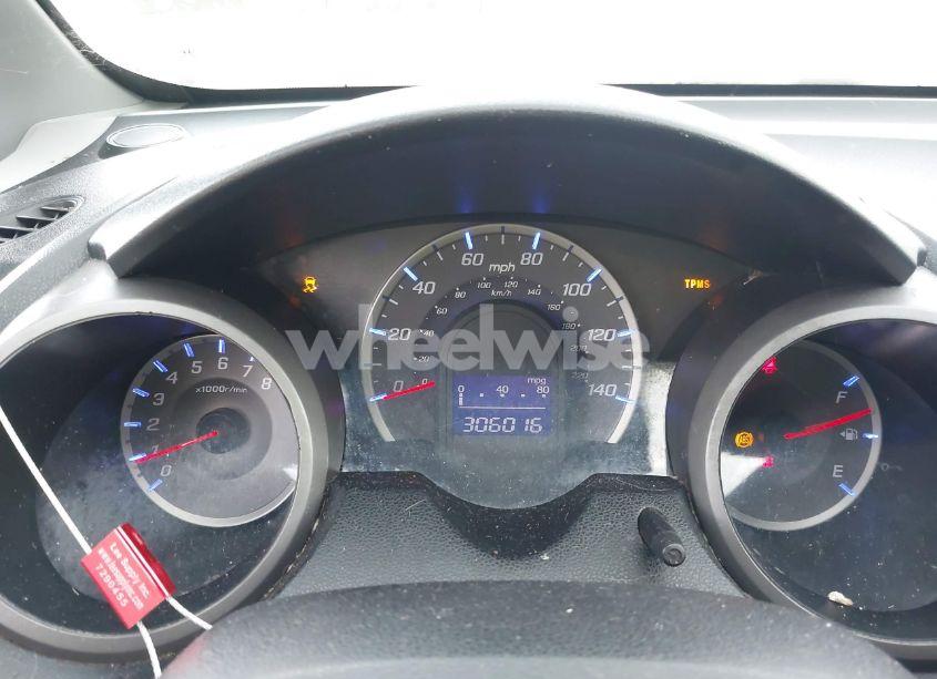 Photo 7 of 2011 Honda Fit (VIN JHMGE8H31BS010054)