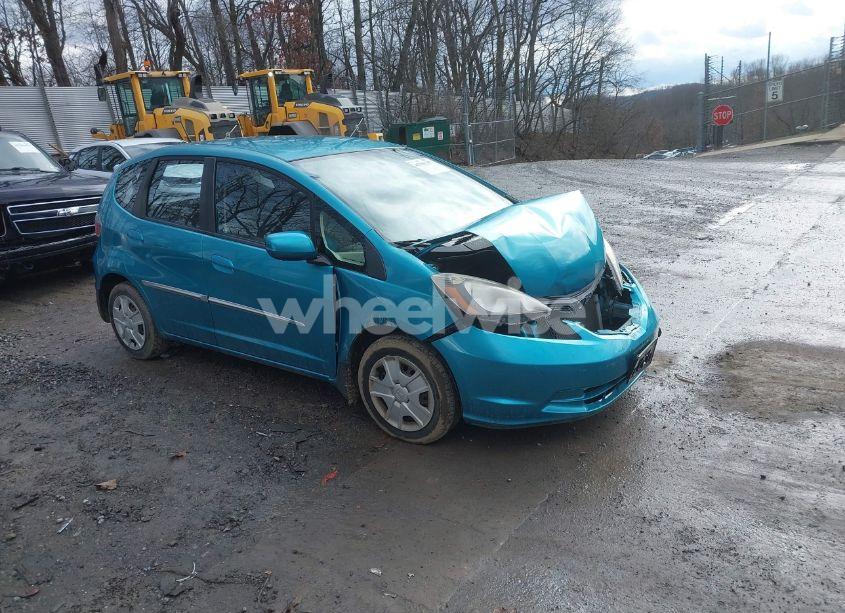 2013 Honda Fit (VIN JHMGE8H31DC000234) main photo