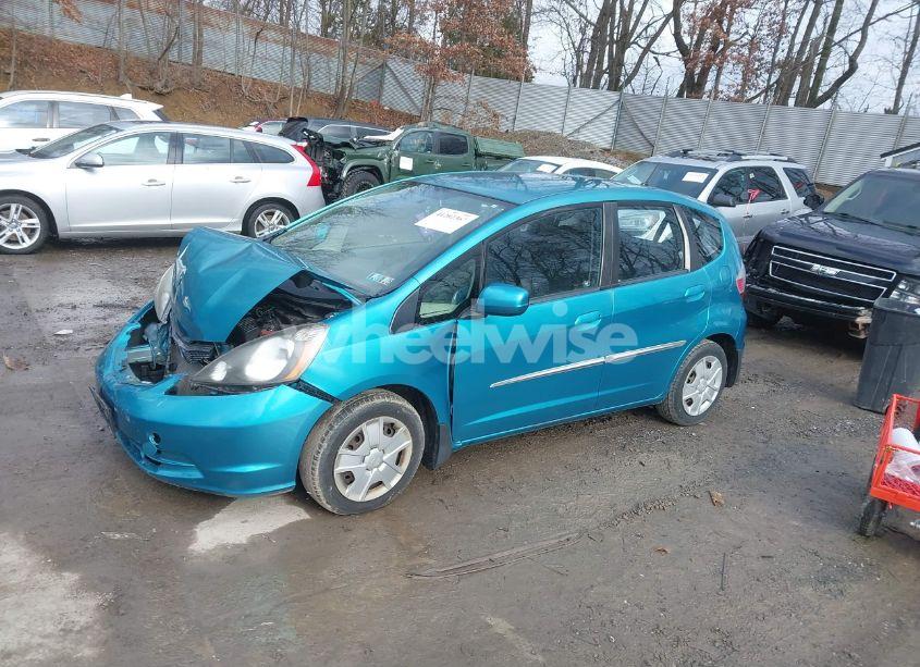 Photo 2 of 2013 Honda Fit (VIN JHMGE8H31DC000234)