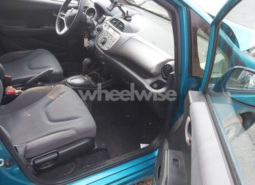 Photo 5 of 2013 Honda Fit (VIN JHMGE8H31DC000234)