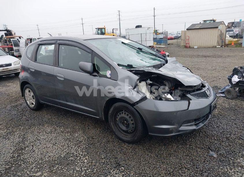 2013 Honda Fit (VIN JHMGE8H31DC047585) main photo