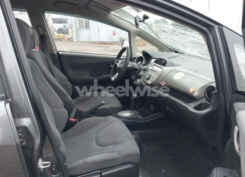 Photo 5 of 2013 Honda Fit (VIN JHMGE8H31DC047585)