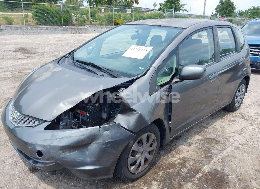 Photo 2 of 2013 Honda Fit (VIN JHMGE8H31DC058246)