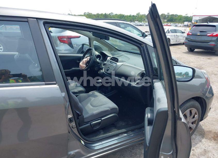 Photo 5 of 2013 Honda Fit (VIN JHMGE8H31DC058246)