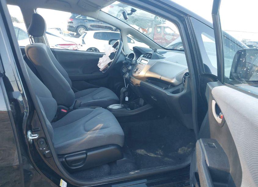 Photo 5 of 2013 Honda Fit (VIN JHMGE8H31DC072406)