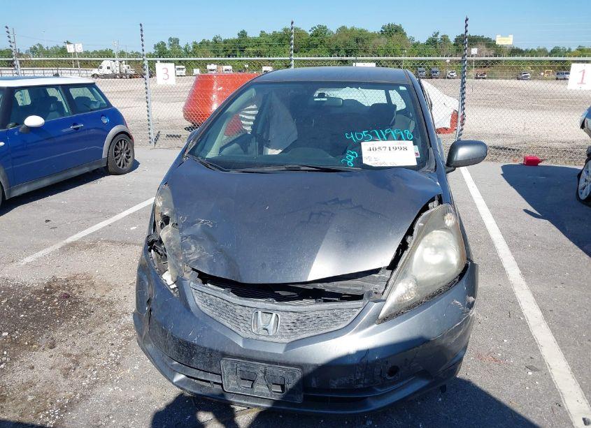 2013 Honda Fit (VIN JHMGE8H31DC073362) main photo
