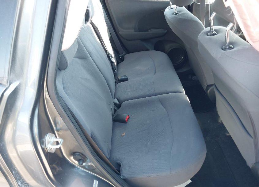 Photo 3 of 2013 Honda Fit (VIN JHMGE8H31DC073362)
