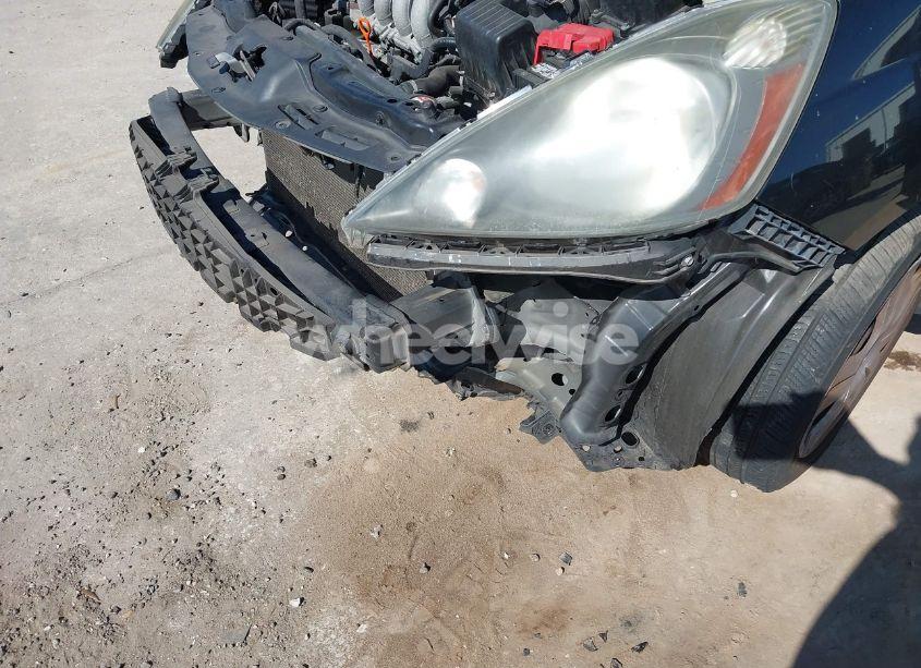 Photo 6 of 2011 Honda Fit (VIN JHMGE8H32BC015001)