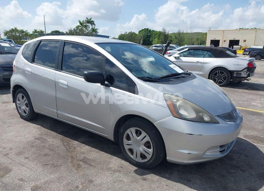 2011 Honda Fit (VIN JHMGE8H32BC016763) main photo