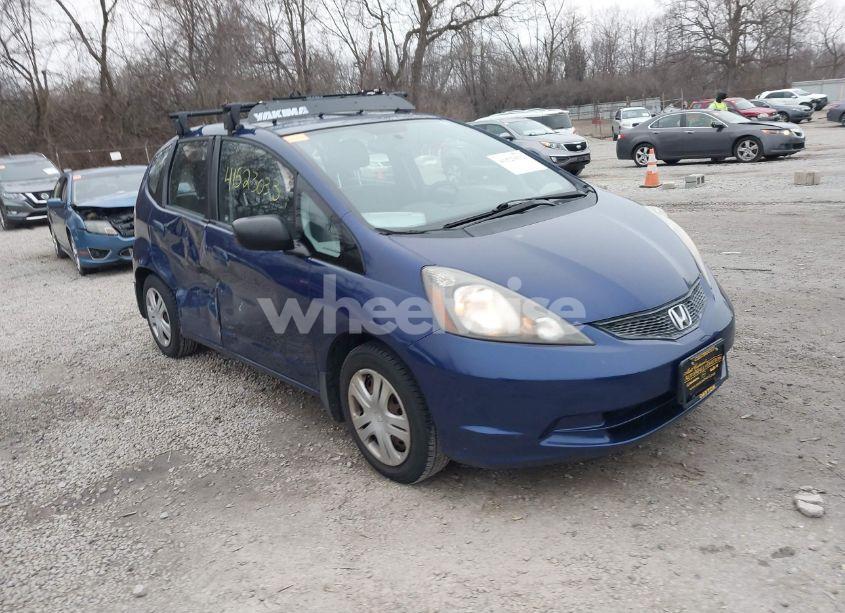 2011 Honda Fit (VIN JHMGE8H32BC023664) main photo
