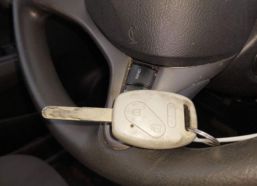 Photo 11 of 2011 Honda Fit (VIN JHMGE8H32BS005591)