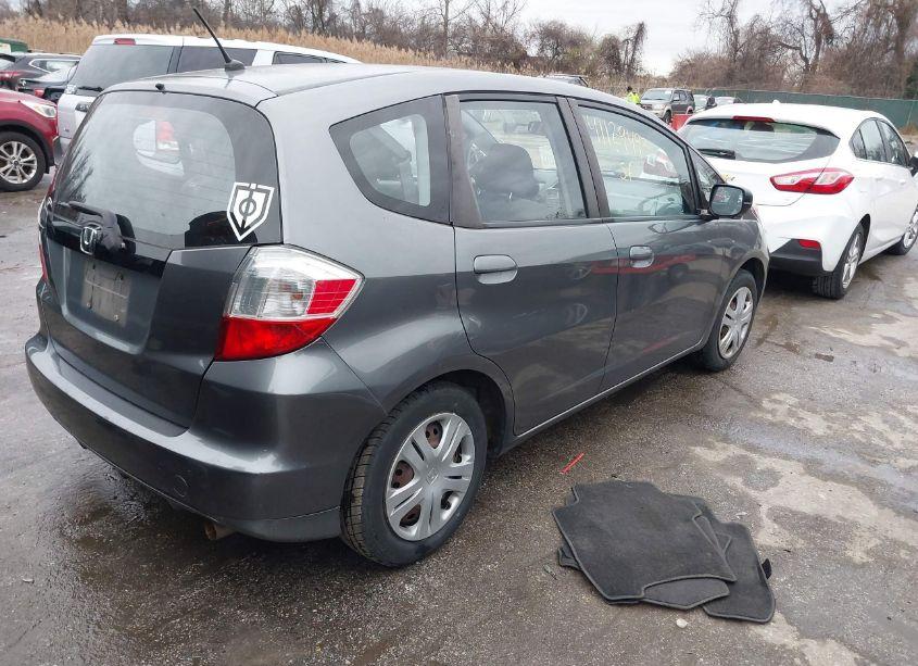 Photo 4 of 2011 Honda Fit (VIN JHMGE8H32BS005591)