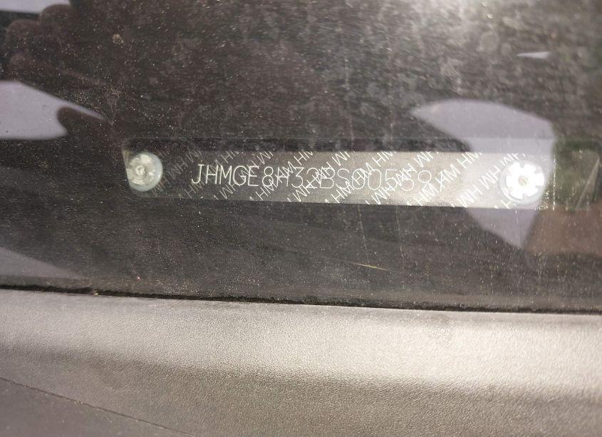 Photo 9 of 2011 Honda Fit (VIN JHMGE8H32BS005591)