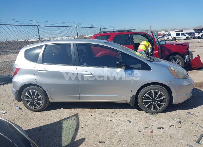 Photo 13 of 2011 Honda Fit (VIN JHMGE8H32BS010872)