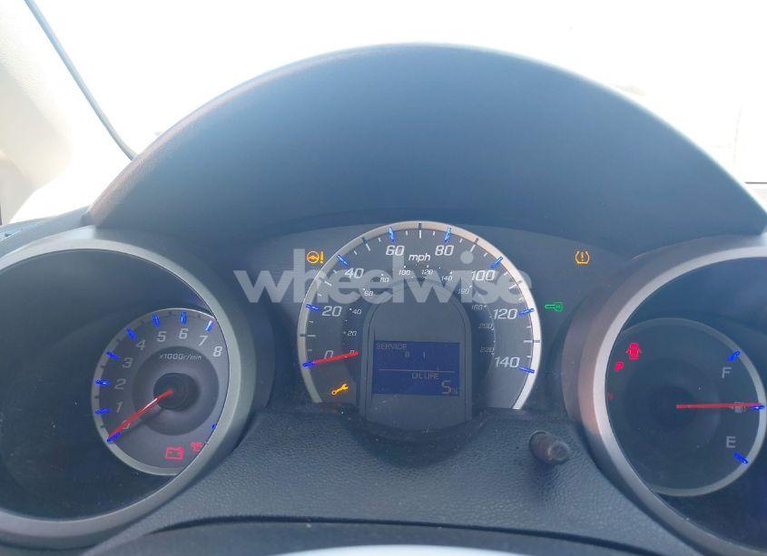 Photo 7 of 2011 Honda Fit (VIN JHMGE8H32BS010872)