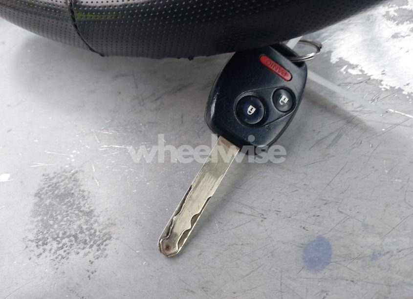 Photo 11 of 2012 Honda Fit (VIN JHMGE8H32CC001374)