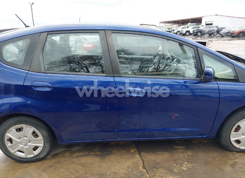 Photo 13 of 2012 Honda Fit (VIN JHMGE8H32CC040529)