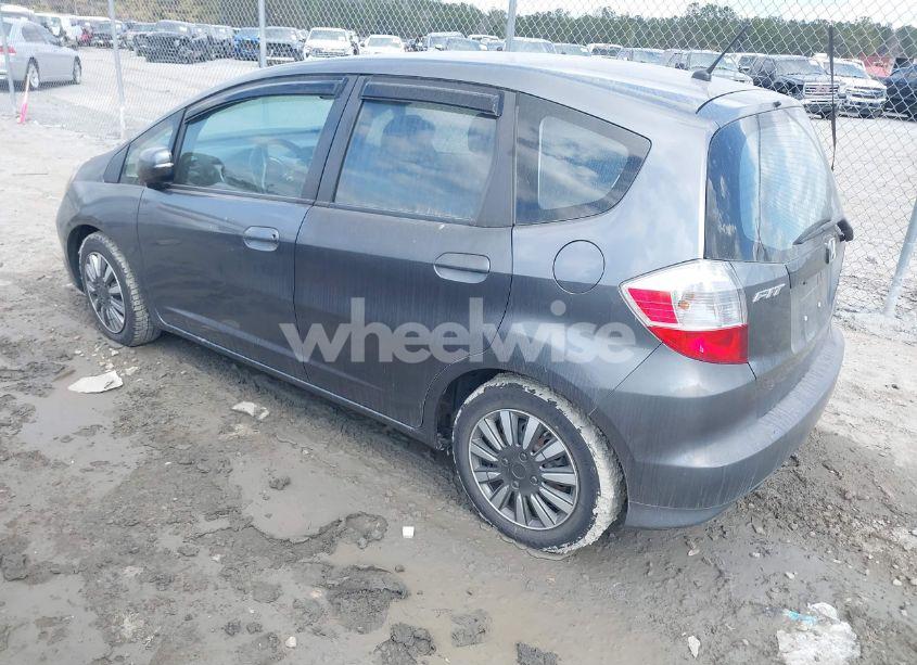 Photo 3 of 2013 Honda Fit (VIN JHMGE8H32DC008522)