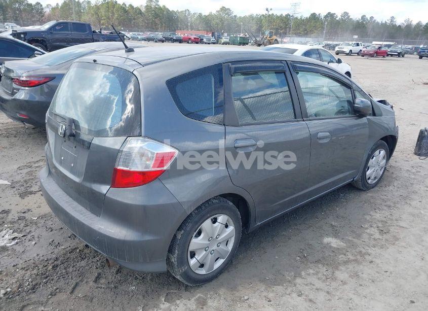 Photo 4 of 2013 Honda Fit (VIN JHMGE8H32DC008522)