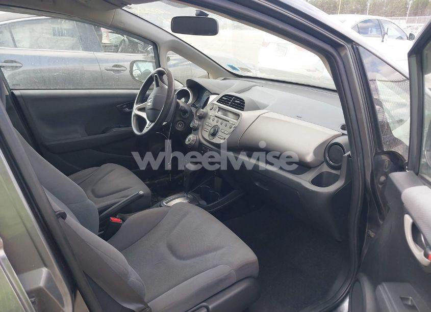 Photo 5 of 2013 Honda Fit (VIN JHMGE8H32DC008522)