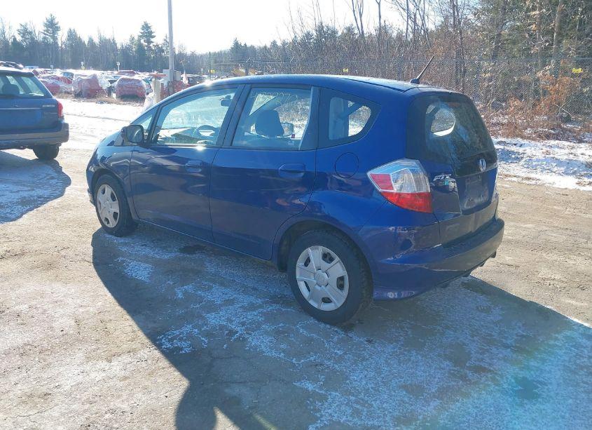 Photo 3 of 2013 Honda Fit (VIN JHMGE8H32DC017463)