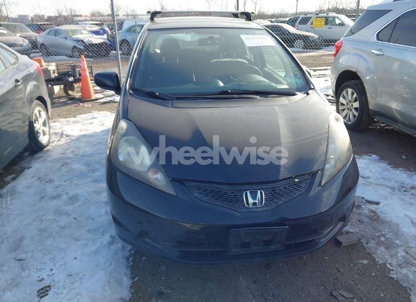 Photo 13 of 2013 Honda Fit (VIN JHMGE8H32DC035803)