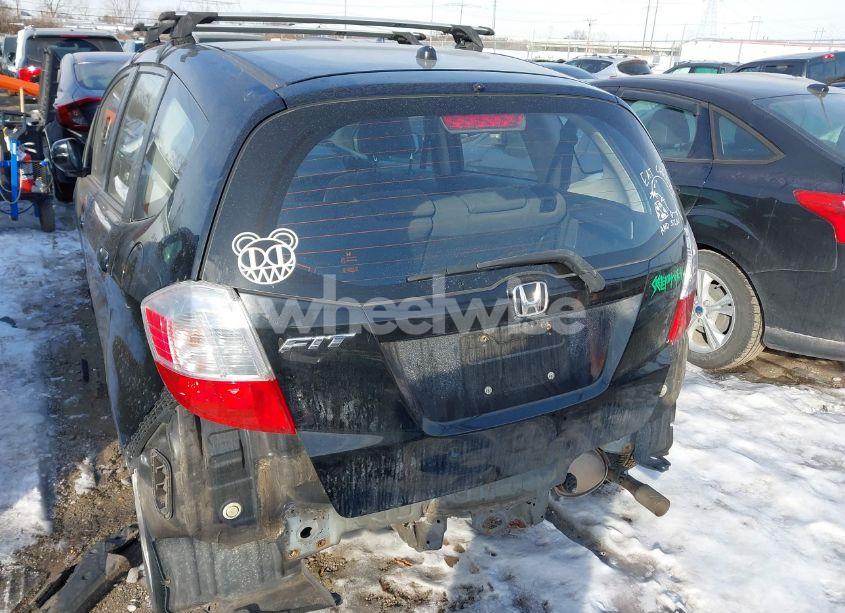 Photo 6 of 2013 Honda Fit (VIN JHMGE8H32DC035803)
