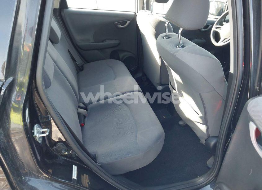 Photo 8 of 2013 Honda Fit (VIN JHMGE8H32DC035803)