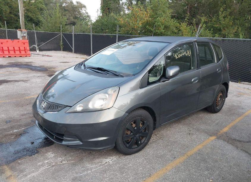Photo 2 of 2013 Honda Fit (VIN JHMGE8H32DC060362)