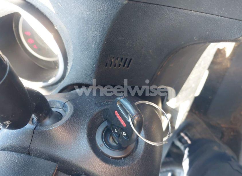 Photo 11 of 2011 Honda Fit (VIN JHMGE8H33BS008483)