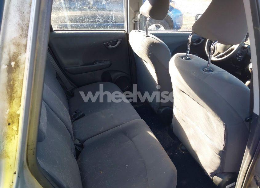 Photo 8 of 2011 Honda Fit (VIN JHMGE8H33BS008483)