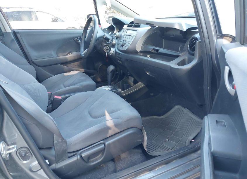 Photo 5 of 2012 Honda Fit (VIN JHMGE8H33CS003978)