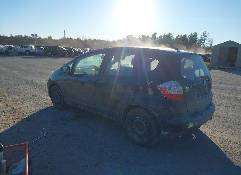 Photo 3 of 2013 Honda Fit (VIN JHMGE8H33DC015219)