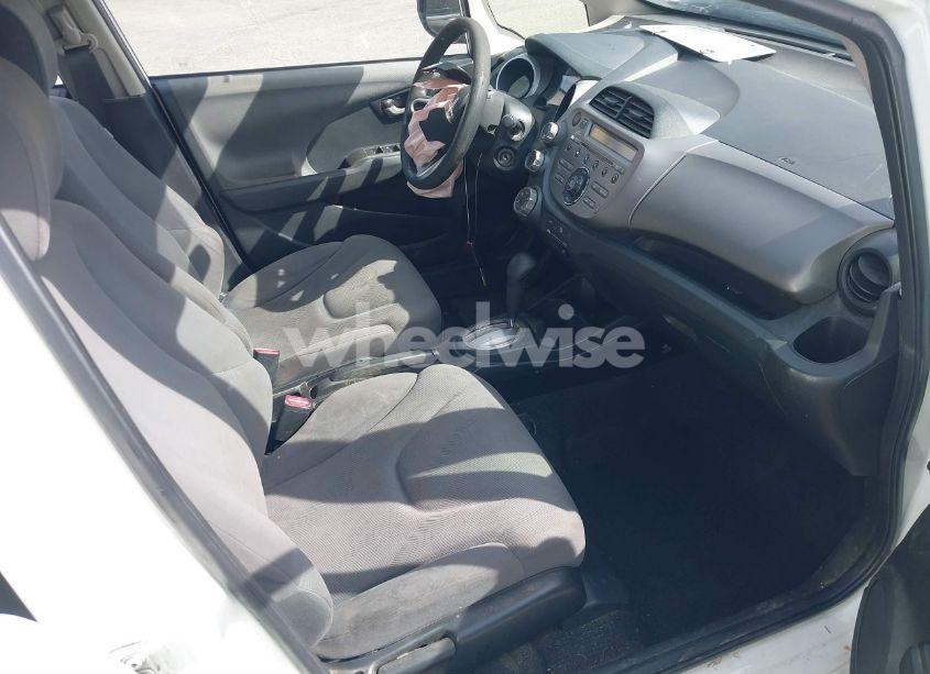 Photo 5 of 2013 Honda Fit (VIN JHMGE8H33DC061679)