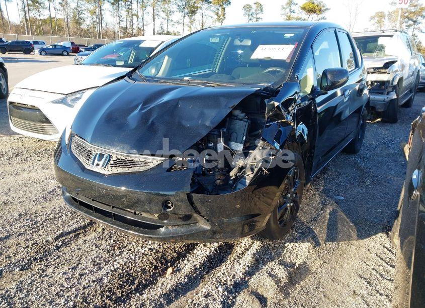 Photo 2 of 2013 Honda Fit (VIN JHMGE8H33DC065120)