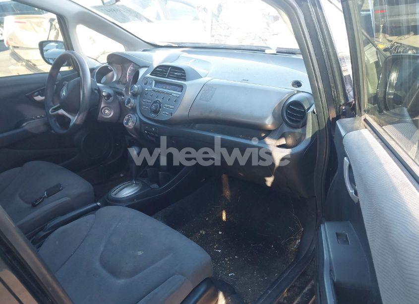 Photo 5 of 2013 Honda Fit (VIN JHMGE8H33DC065120)