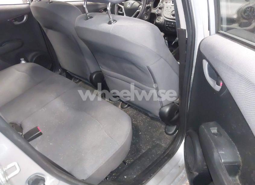 Photo 8 of 2013 Honda Fit (VIN JHMGE8H33DC071578)