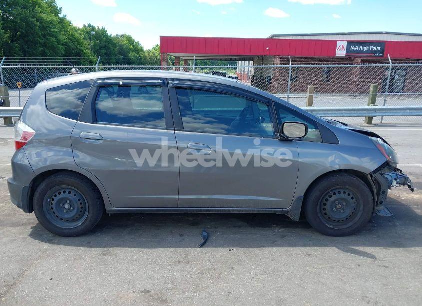 Photo 13 of 2013 Honda Fit (VIN JHMGE8H33DC079955)