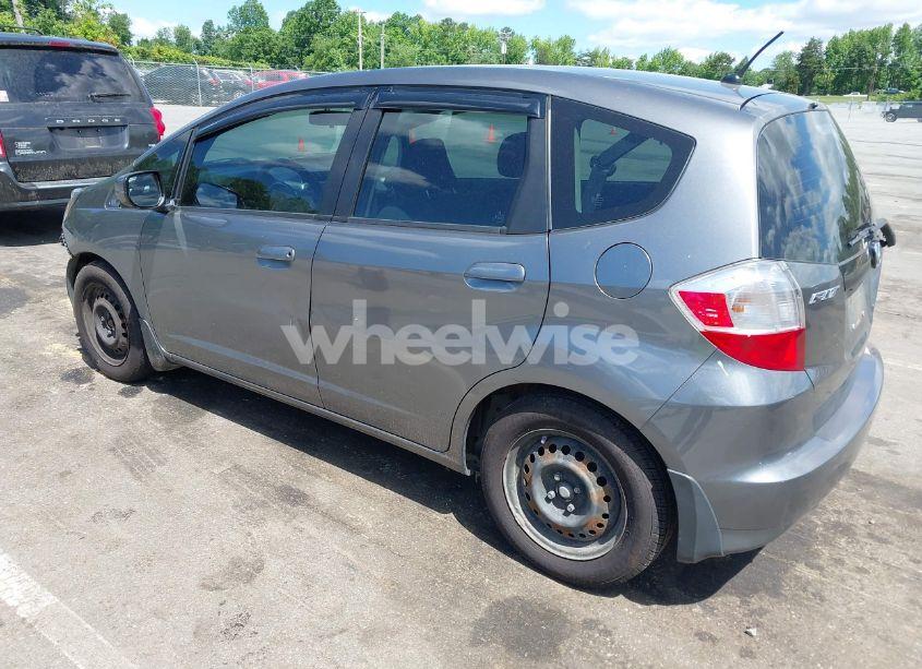 Photo 3 of 2013 Honda Fit (VIN JHMGE8H33DC079955)