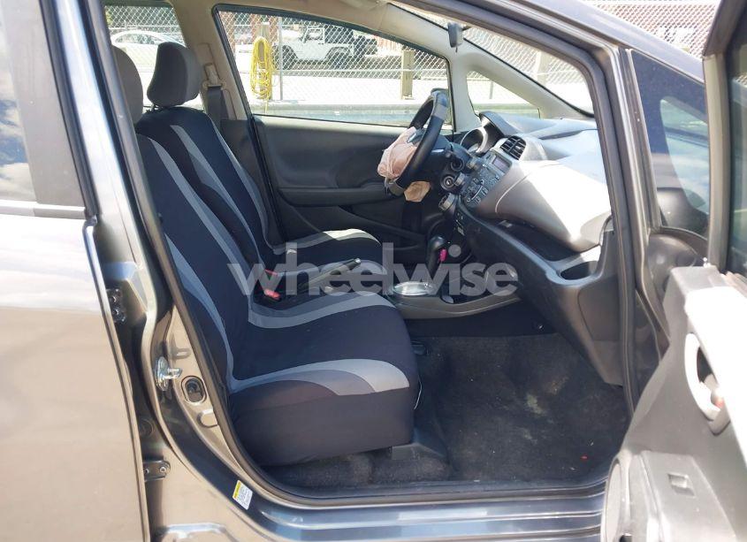 Photo 5 of 2013 Honda Fit (VIN JHMGE8H33DC079955)